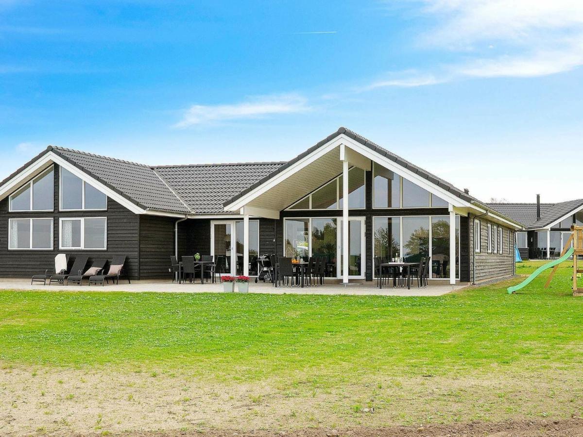 18 Person Holiday Home In Bogense Exterior foto